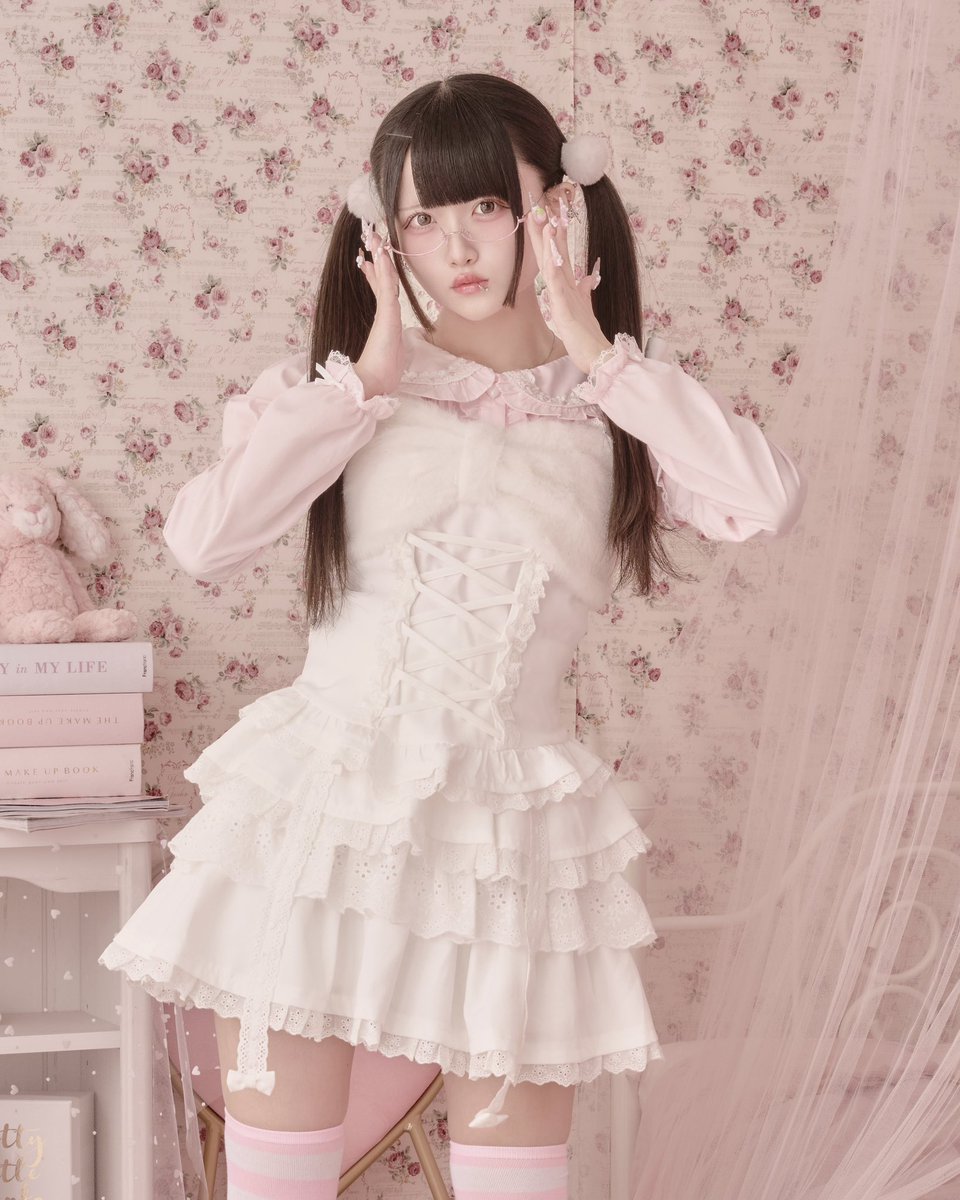 romeritual's tweet photo. 🎀RomeRitual

❤︎Fur Ribbon Corset Bustier
❤︎Ribbon Corset Tiered Skirt

10.28(Wed.) 12:00~ release⟡.· https://t.co/tySslXYQLs
