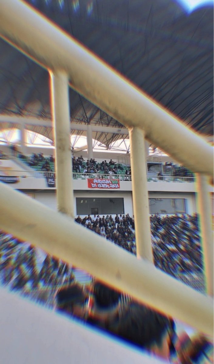 TheShooter_id's tweet photo. Sampai jumpa kembali kawan Makassar, juga The Jak yang telah mampir ke rumah membawa pesan harapan terbaik.

Sepakbola dan persaudaraan, next ketemu dulur Surabaya 💚 https://t.co/Cilm45lIjj