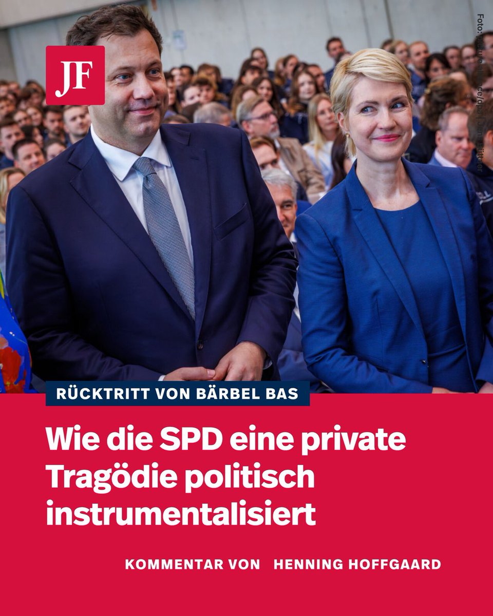 LettllMaxi's tweet photo. Grinsen können die gut zusammen …….

Der Rest…ich hab keinen Bademantel….. https://t.co/oymgJKQRNw