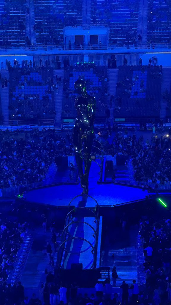 pngtt1's tweet photo. มุมที่นั่ง                          ภาพที่ได้

#TheWeekndLiveInBangKok
#AfterHoursTilDawnTourBKK
#TheWeeknd https://t.co/Z4cP0zsXSd