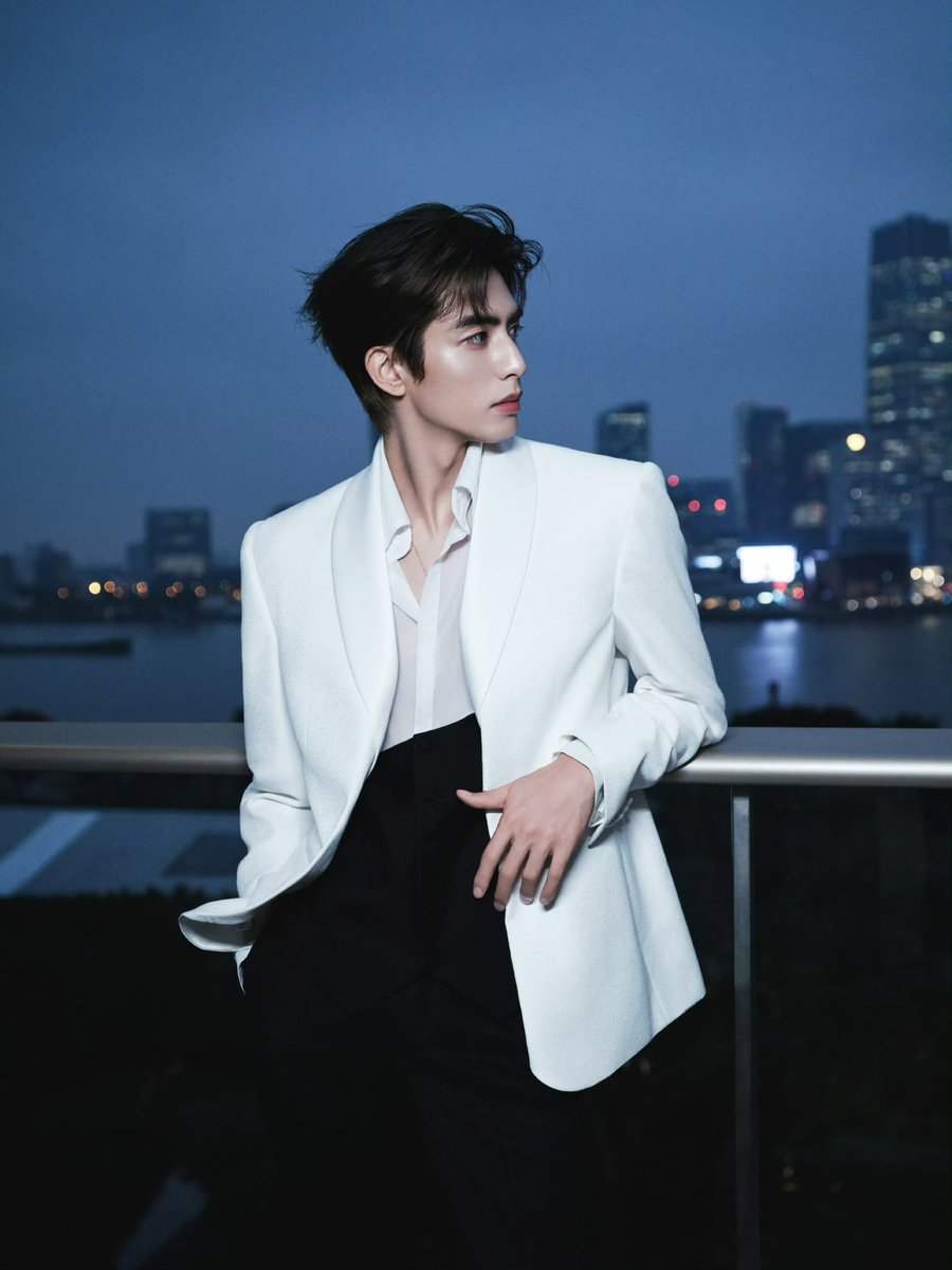 mylilbabyj's tweet photo. ซ่งเวยหลงของประชาชนของจริง https://t.co/1CXDH625AE