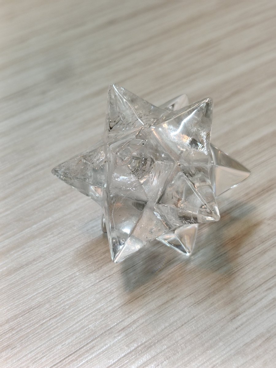 KING_Crystal01's tweet photo. いよいよ明日、KINGCrystalのオンラインショップがオープンします✨

ひとつひとつ魅力の異なる天然石たち。
お気に入りのひと石を見つけていただけたら嬉しいです😊

そして、名古屋ミネラルマルシェへの出店も間近となりました！

オンラインショップもイベントも、ぜひお楽しみに✨

▼ 名古屋ミネラルマルシェ 開催情報
https://t.co/qSJmAd1ibe の公式開催ページはこちら

#KINGCrystal 
#天然石
#STORES
#名古屋ミネラルマルシェ