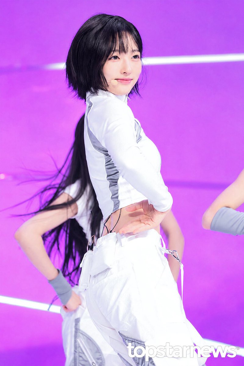 ArO_arvv's tweet photo. 아니 여자아이 생김새 허두슴 나옴….
너 사람 아니고 요정이야

#VORA #보라 #A2OLITE #A2O https://t.co/71x4gJJfow