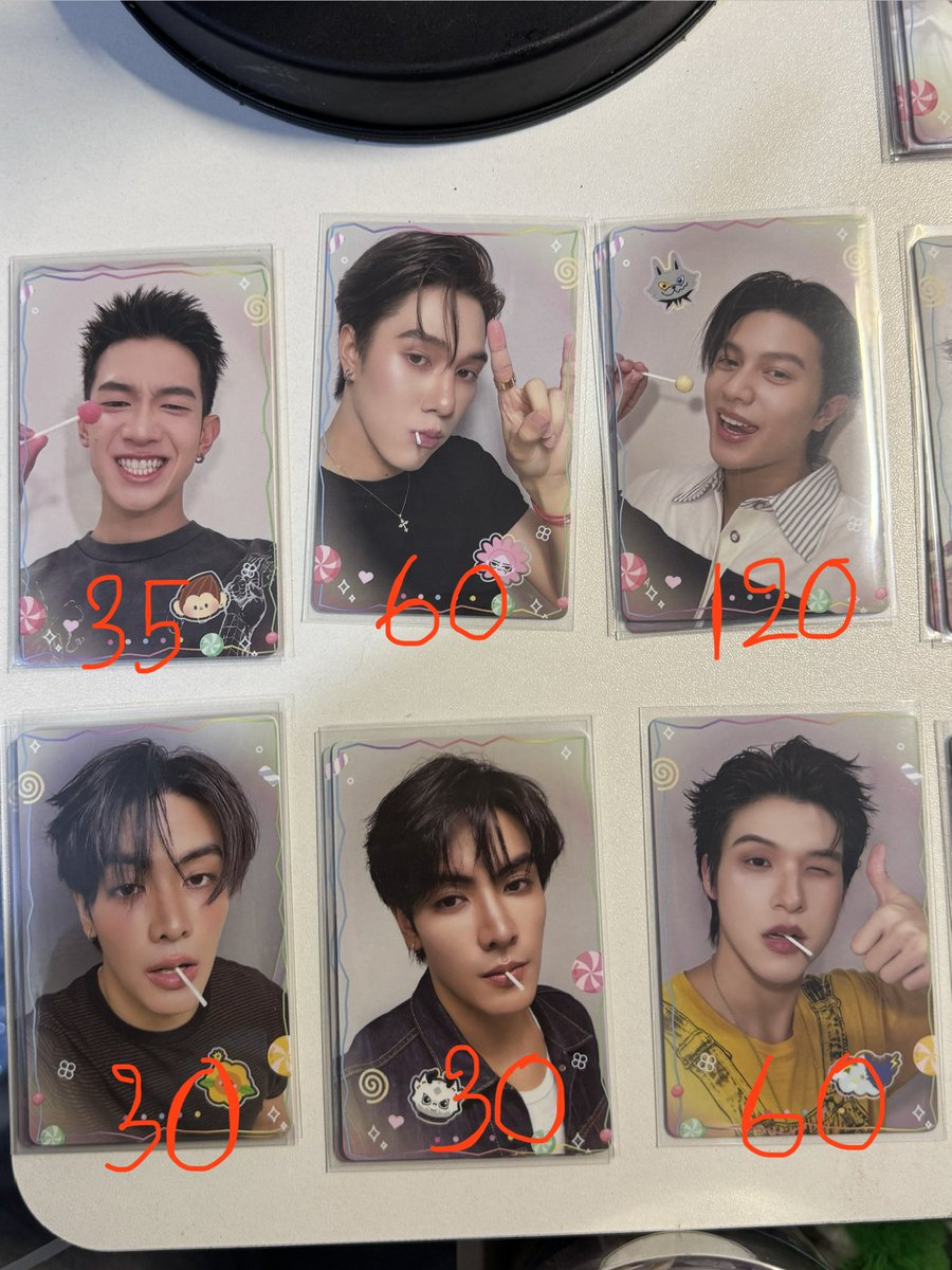 Meawwwkao's tweet photo. ⭐️ราคาตามในรูปเลยน๊าาา⭐️
 
  สนใจสอบถามDMได้เลยคั๊บ

 🚚 40 .-
#GMMfanival2026happyfamily
#ตลาดนัดgmm.  #ตลาดนัดgmmtv https://t.co/c1jExJ4S2o