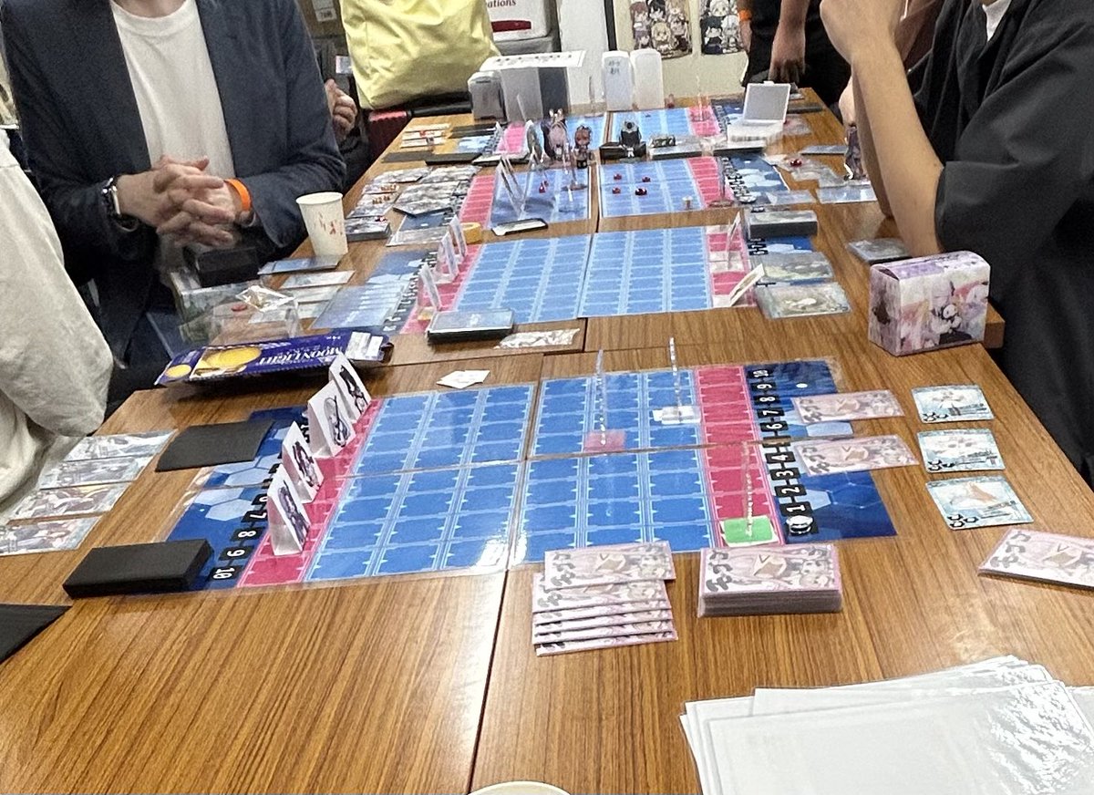 Chloe_Mscript's tweet photo. OLYONTCG交流会 in スペースリドル　様
9名の方にご参加頂きました！
ご参加頂いた方、スペースをお貸しいただいたリドル様ありがとうございました！ https://t.co/6esVaJ4O9Q