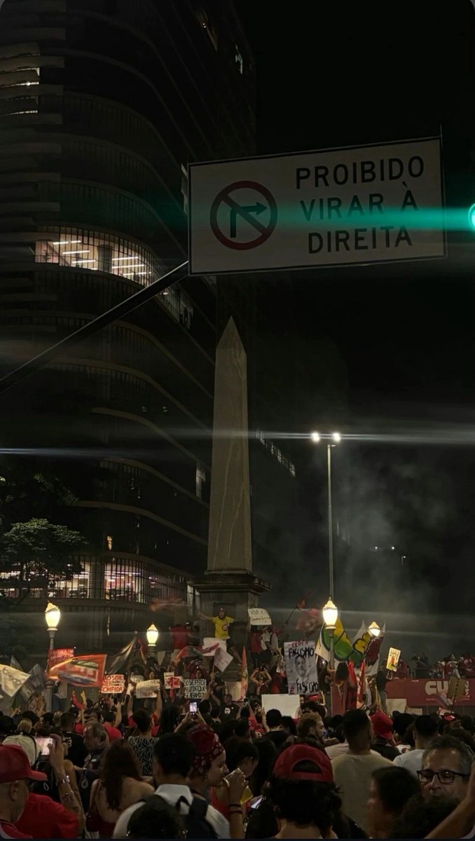 Th4th4zinha's tweet photo. @o_jurunense BOLSONARISMO É DOENÇA
BOLSONARISMO MATA
BOLSONAROS NUNCA MAIS https://t.co/cu1d1UW9bS