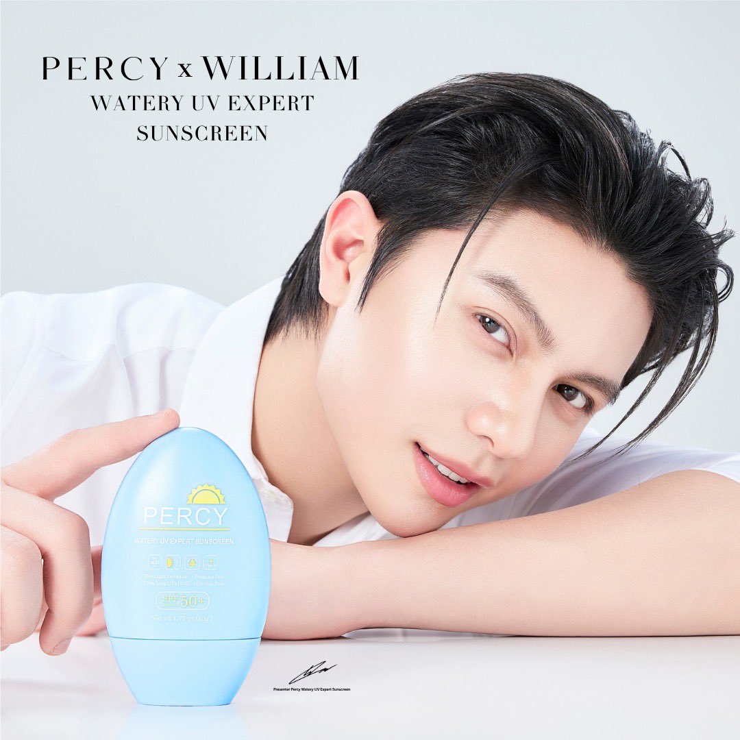 PercyOfficialTH's tweet photo. ท้าแดดแบบมั่นใจไปกับ PERCY WATERY UV EXPERT SUNSCREEN
#Williamjkp 

☀️ ปกป้องผิวขั้นสุดด้วย PERCY WATERY UV EXPERT SUNSCREEN ครีมกันแดดเนื้อน้ำ บางเบา ซึมไว ไม่เหนียวเหนอะหนะ พร้อมสู้ทุกแสงแดด 💙

✨ โปรโมชั่นสุดพิเศษ
เพียงซื้อ WATERY UV EXPERT SUNSCREEN 1 ชิ้น ในราคาเพียง 790 บาท 

🎁 รับฟรีทันที โปสการ์ดสุด Exclusive ขนาด 4x6 นิ้ว (สุ่ม 1 ลายจาก 5 ลาย) 

ใครอยากได้รูปหล่อๆ ของวิลเลี่ยมไปครอบครอง พร้อมมีผิวสวยท้าแดด 

🛒 สั่งซื้อได้แล้ววันนี้ที่  : https://t.co/M4tTozXzNT 

#PercyXWilliam #PercyWateryUVExpert #ครีมกันแดดPercy #PercyBeauty  @Williamjkp1