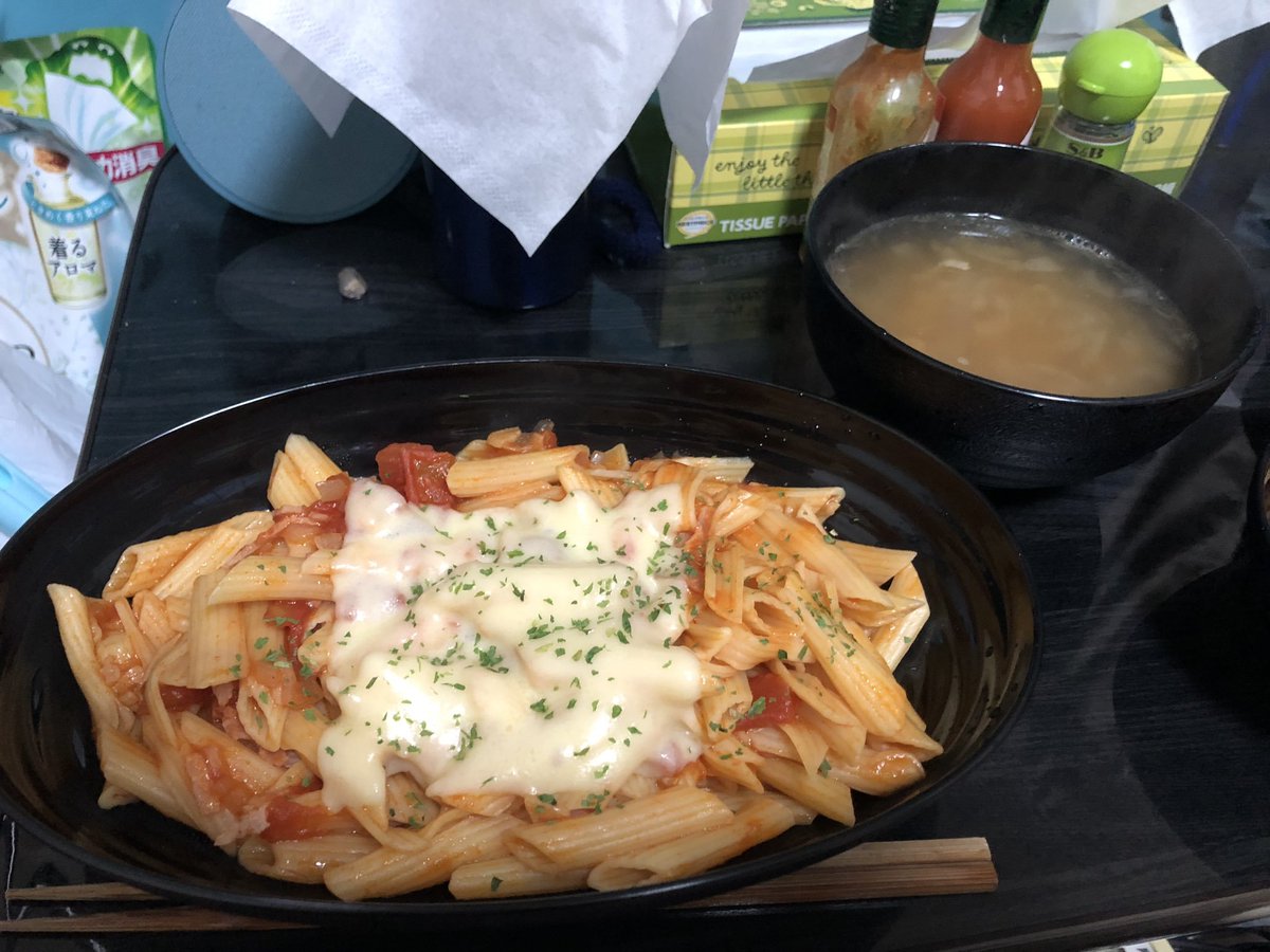 yuripoku2's tweet photo. 昨日ポックリさんが作ってくれたアラビアータ🍝
美味しかったです！

あと、今日は夜ごはんはサイコロステーキの予定から、そばの予定に変わり、最終的にイタリア料理になりましたw
CｉｎCｉｎ‼️🍻😍
久々の🇮🇹に2人でテンションが上がって料理を注文し過ぎましたw🫵🏻😍ドーン💥💥💥‼️ https://t.co/6bY8L2uRO9