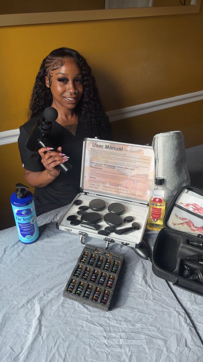 Bhriofreign's tweet photo. Everything I offer is legit and therapeutic ✨
Sometimes Men need Relaxation from a long hard working day 💪 or an intense workout 🏋️‍♀️ 

Book your appointment with me today and I have added Hot stones 🥌as an upgrade 🥰 https://t.co/j3PTmg2RnT