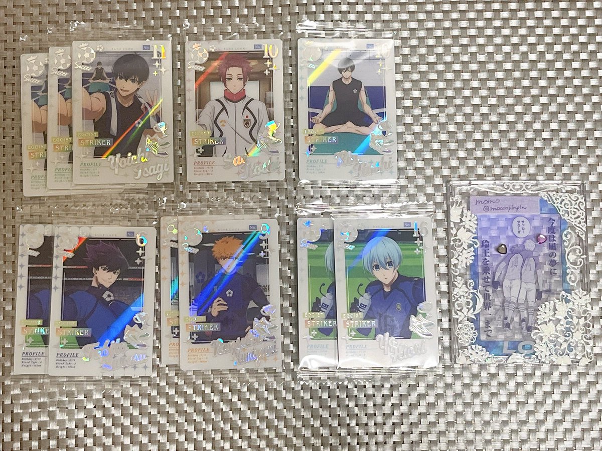 moooopinpin's tweet photo. 【交換】ブルーロック ブルロ ウエハース6

譲┊潔 冴 凛 烏 國神 氷織 蟻生 乙夜 清羅
　　久遠 士道 閃堂 七星 馬狼 雪宮 雷市

求┊凪 御影玲王 ＞ Eのみ100円/枚+送料

﹆ER↔︎ER、O↔︎O or E
﹆お相手様ER↔︎こちらEには複数提供◎
﹆お声がけ重なる場合
　まとめてや2枚目含む＞FF様優先

→ https://t.co/m0zzq3sUVx