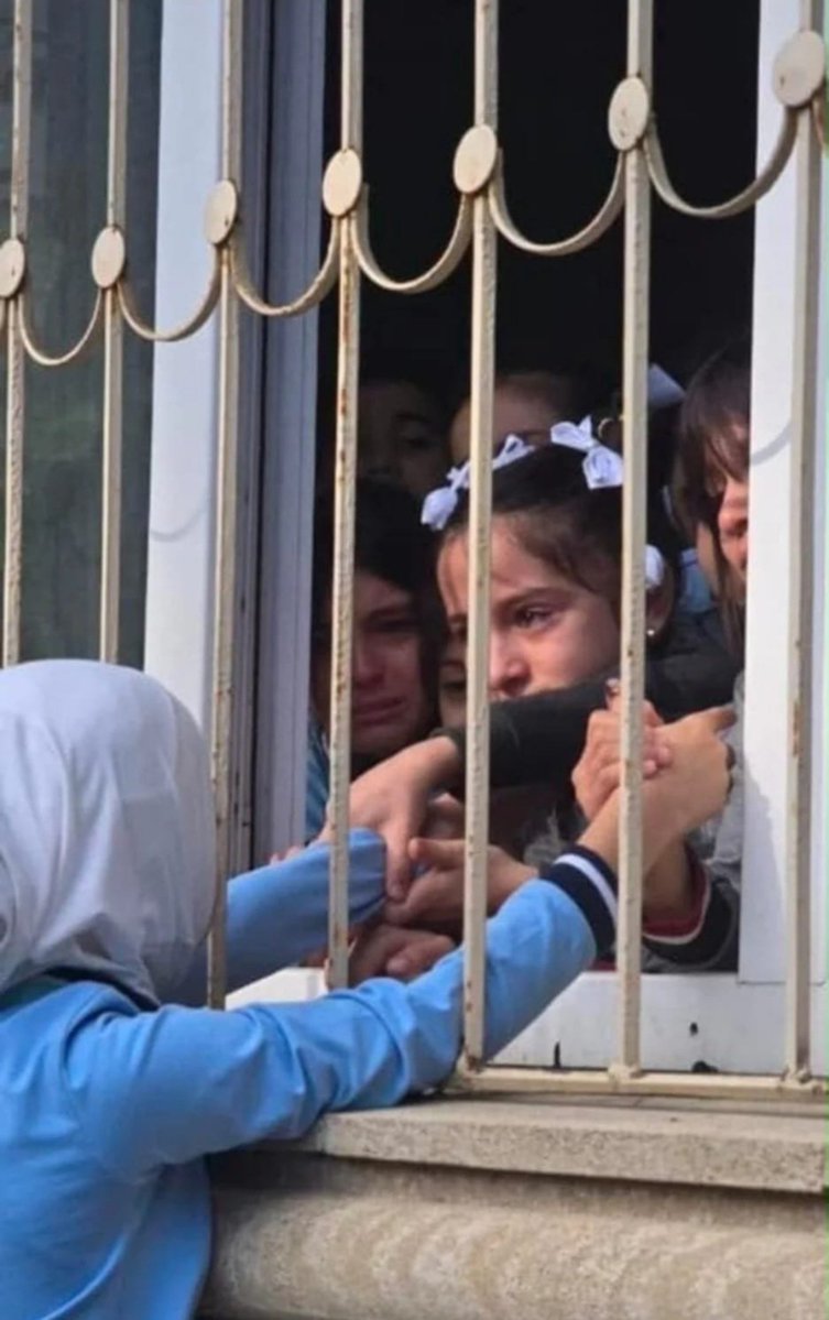 1whiteswann's tweet photo. 28 Şubat'ı unutmadığımız gibi bu görüntüleri de unutmayacağız. https://t.co/wOvPJHlo0v