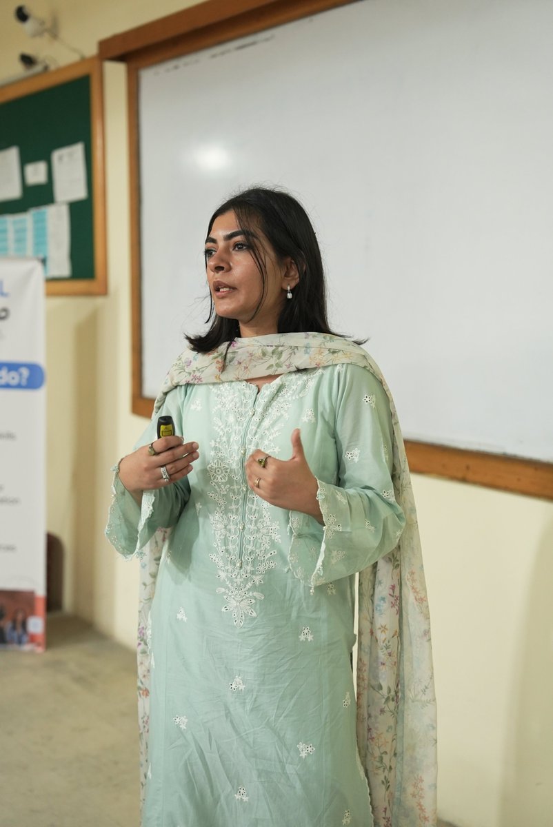 TechValleyPak's tweet photo. Tech Valley, as part of its Digital Sahafat initiative with Google News Initiative, conducted a training at NUML University, Rawalpindi Campus, equipping Media and Communication Studies students with digital journalism skills, information verification, and Google AI tools. https://t.co/KKbbfoSVGE