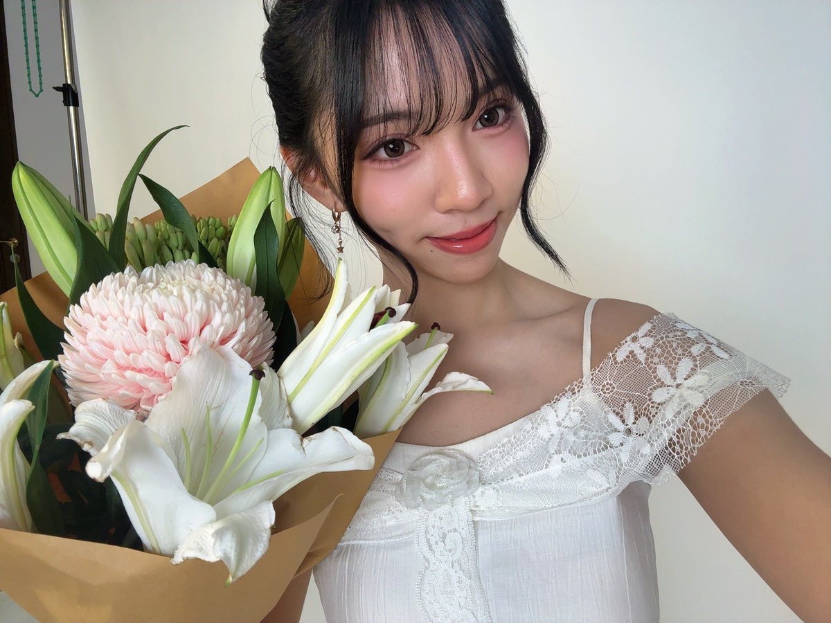 Aralie_JKT48's tweet photo. 🤍💐🍂 https://t.co/vagH8sSh8J