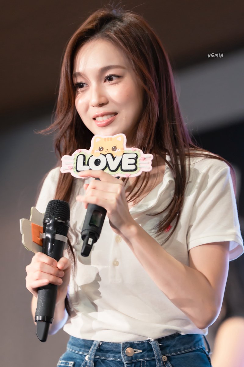ngmin's tweet photo. no words in the dictionary can describe her beauty perfectly 

MILKLOVE MUVMUV FLUFFY FAM #GMMTVFANIVAL2026HappyFamilyxML #MilkLove #มิ้ลค์เลิฟ #loverrukk https://t.co/nalHj15H1D