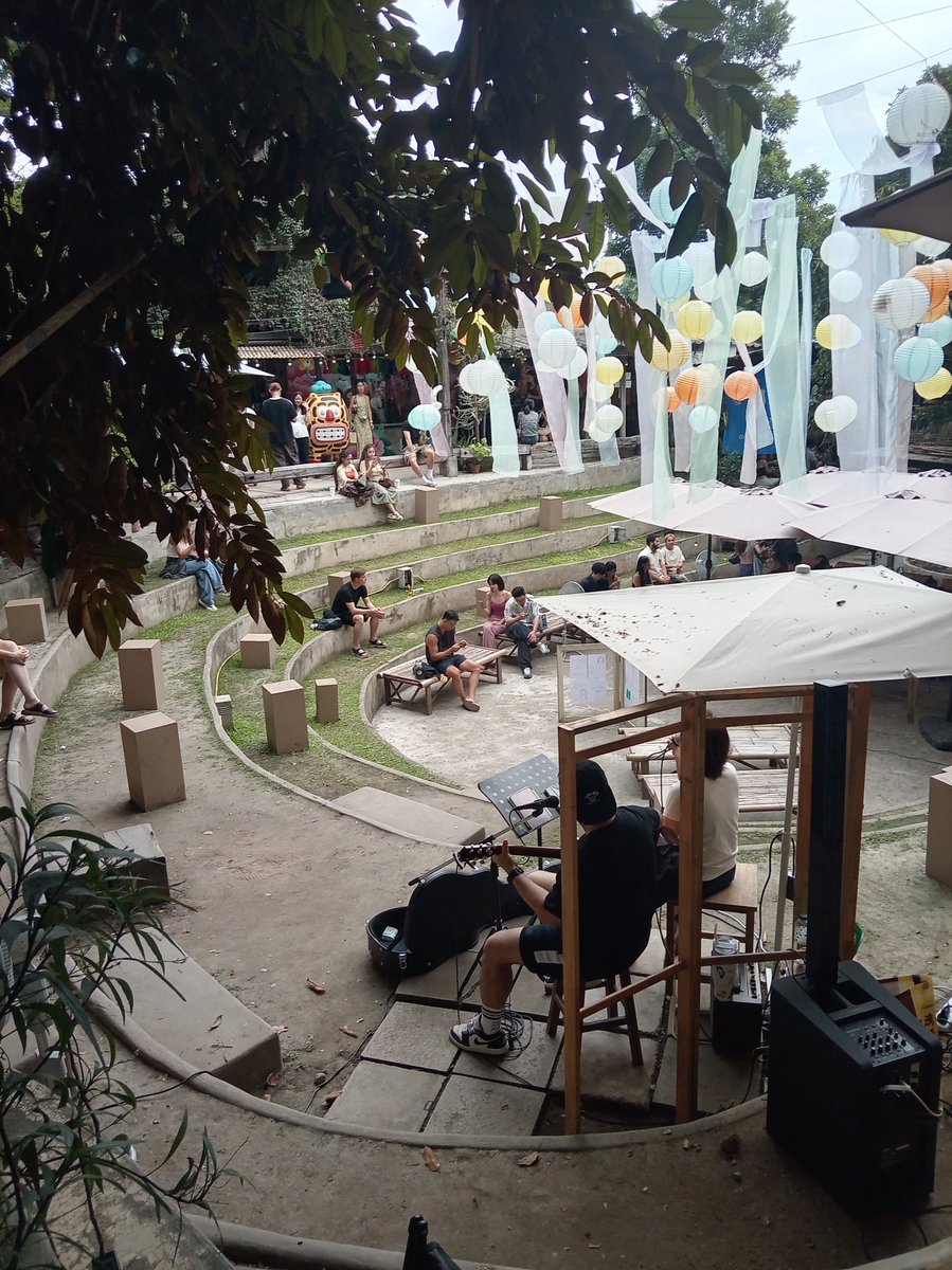 ktxinx's tweet photo. เจอกันคืนนี้ #มช มีรับร่านๆไหมคับ https://t.co/Tr8fWmm12R