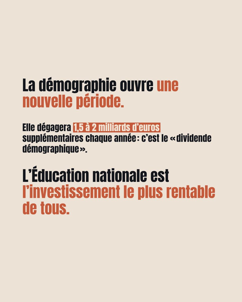 fhollande's tweet photo. Le jeunesse est le projet, l’école est la priorité. Ils sont dans la rue. Ils bloquent leurs lycées, ils interpellent, ils s’impatientent. 

Retrouvez l'article ici : https://t.co/6oY7omfBL2 https://t.co/2O5L6NH1Gj