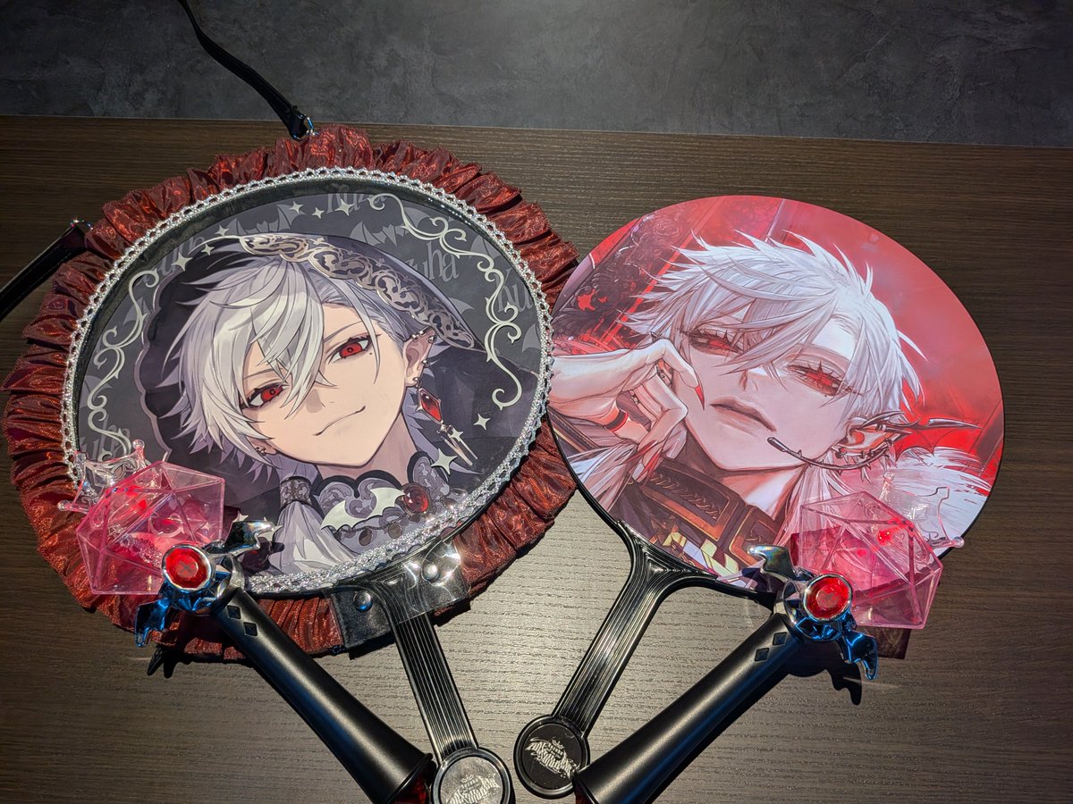 Yuukiing01's tweet photo. 最高のライブでした
色々な感情でいっぱいだけどとにかく
葛葉を推しててよかった！！
みんなに自慢できる最強の推しです
5年間どんなときも葛葉の配信に支えられてきて、来年から進む新たなステップも葛葉を支えにして頑張る🔥
いつも本当にありがとう
これからもよろしく！
#葛葉ワンマンライブ https://t.co/vt6sjqPKJo