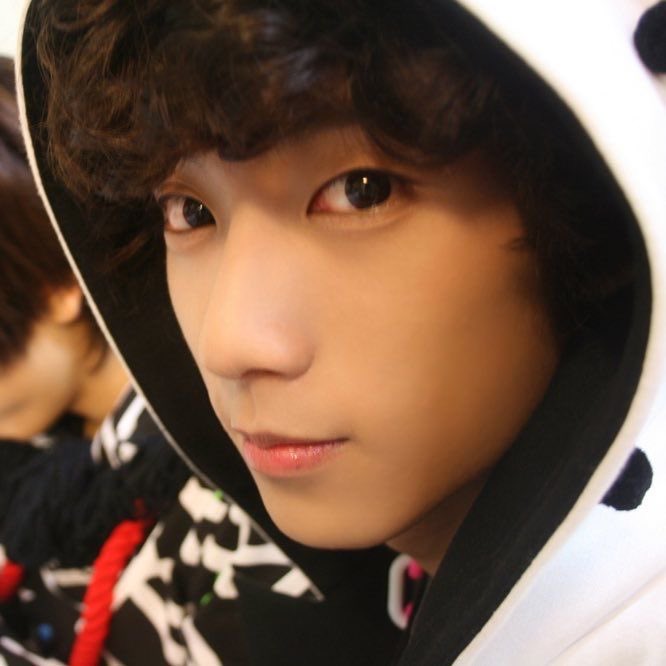 chanbean__'s tweet photo. 난 내가 입덕 부정기를 겪으며.. 내 사랑이 이렇게 커질 줄은 몰랐어 이렇게까지 사랑할 생각은 없었는데 !!!!!!!! 큰일낫따 https://t.co/wJfgJ77q3B