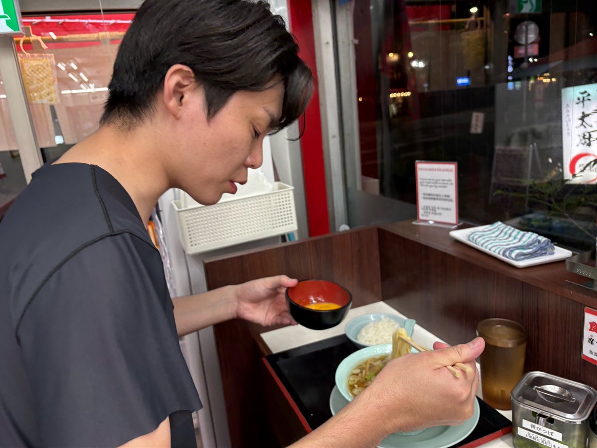 TBoyashi's tweet photo. コマンドー終わり大川内さんにラーメン奢ってもらったから夕飯いらない
あとその後明賀さんとヨシヨとモルックするから帰り遅くなりそう https://t.co/8SuHHlzwZo