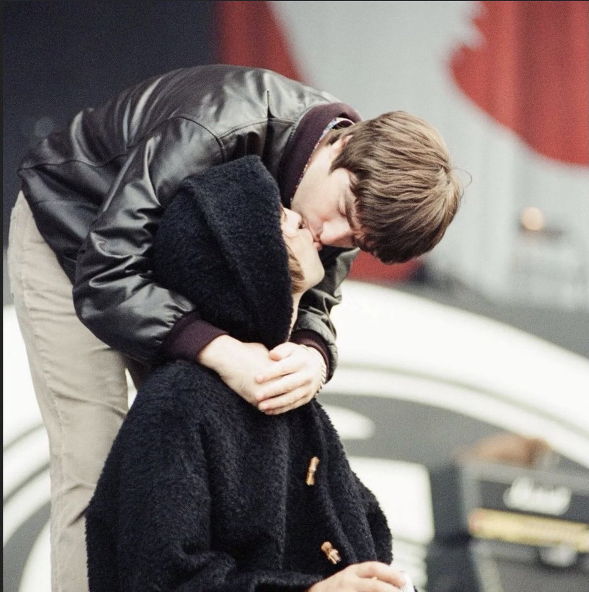 syl_madferit's tweet photo. “We fight and call each other every name under the sun. But at the end of the day, we'd die for each other”.

~ Noel Gallagher

(Daily Mirror, 1995) https://t.co/6Fdw29Ig9j