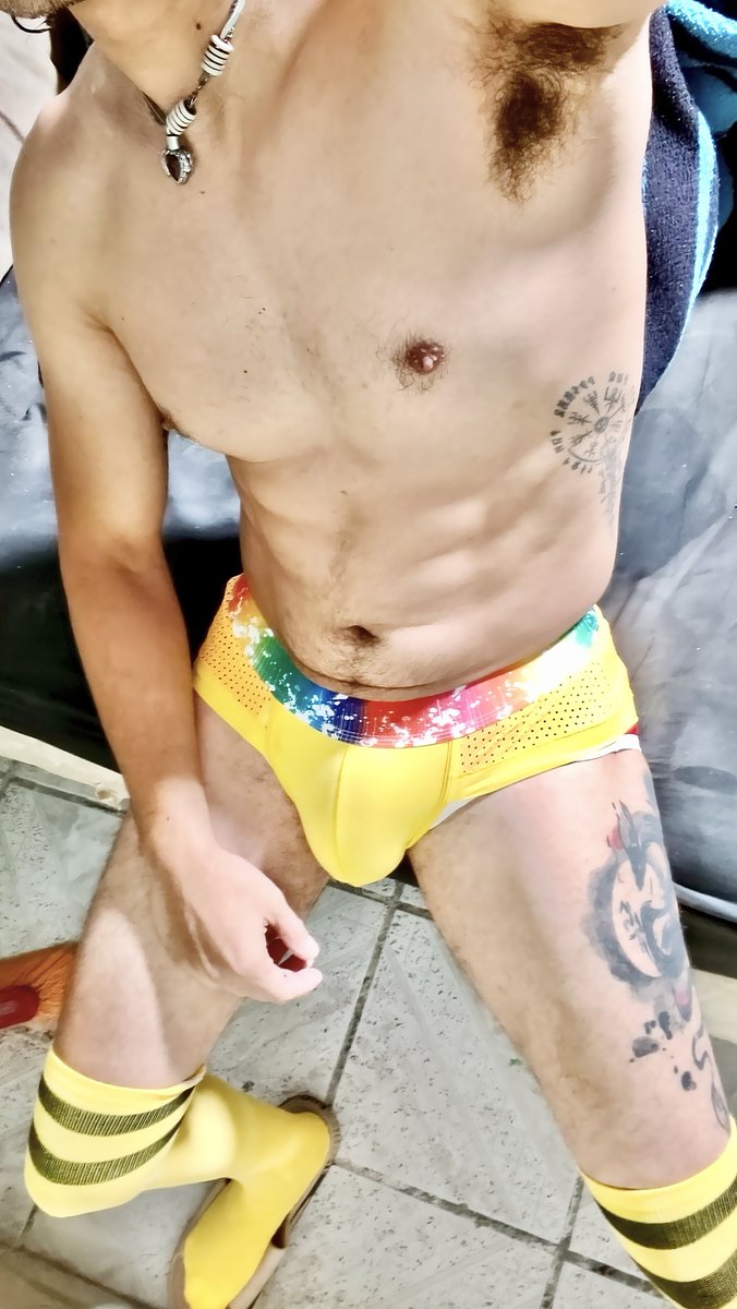 asmodeo697's tweet photo. Buenos días... Ya se despertaron??? Vamos a jugar fut o que? https://t.co/DPf8hOZP5c