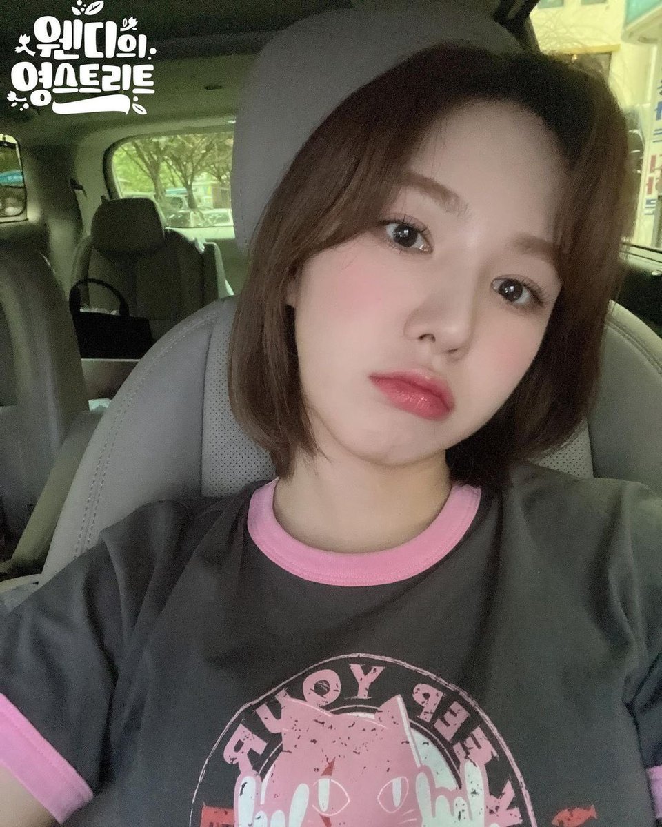 021ssw's tweet photo. missing wand’s casual car selfie updates lately… those were always so cute 🐶 https://t.co/uy7PHhp1do