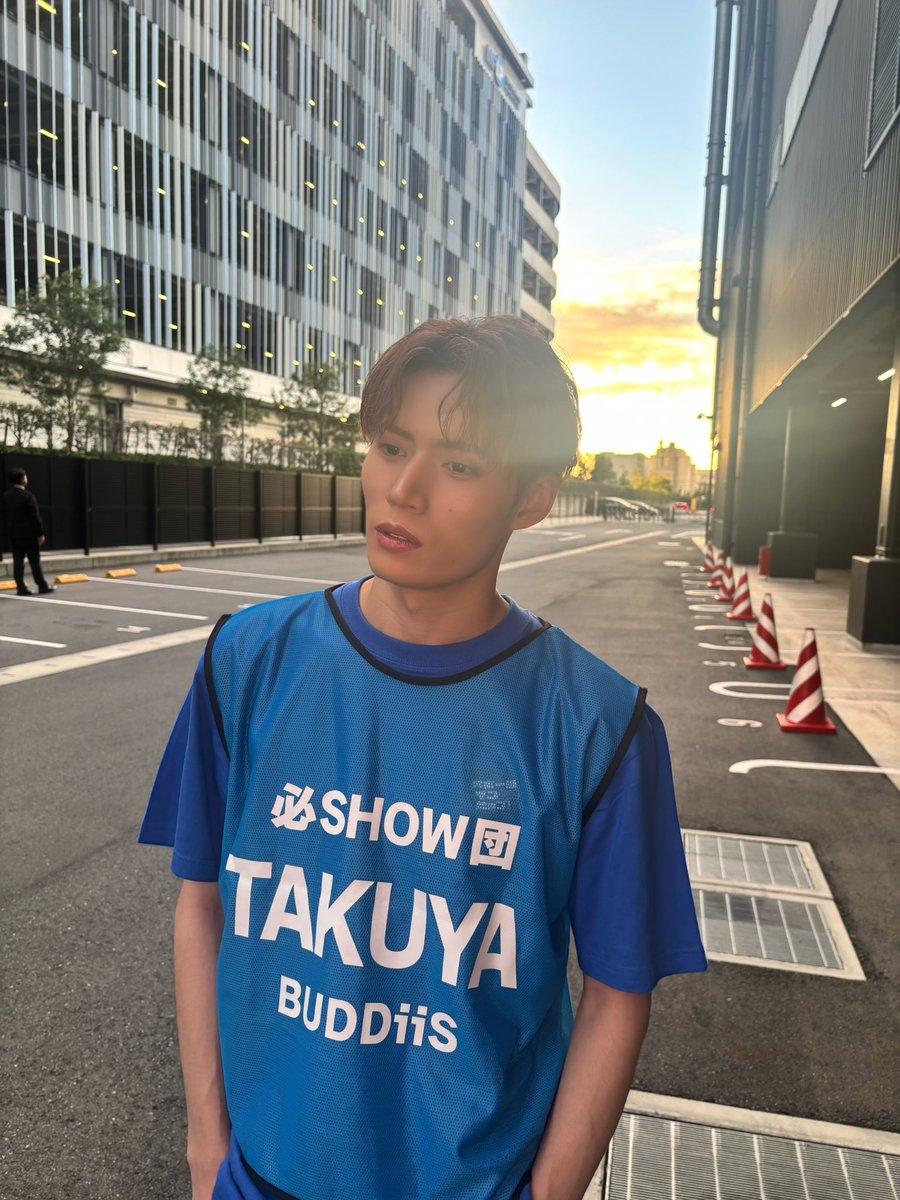buddiis's tweet photo. スポーツマンヒップ🏃‍♂️💨オフショットを公開　　

🎥足速い男はモテるらしいのTAKUYA

📸夕焼け、青春が似合う男 TAKUYA https://t.co/zNwmGxvJOL