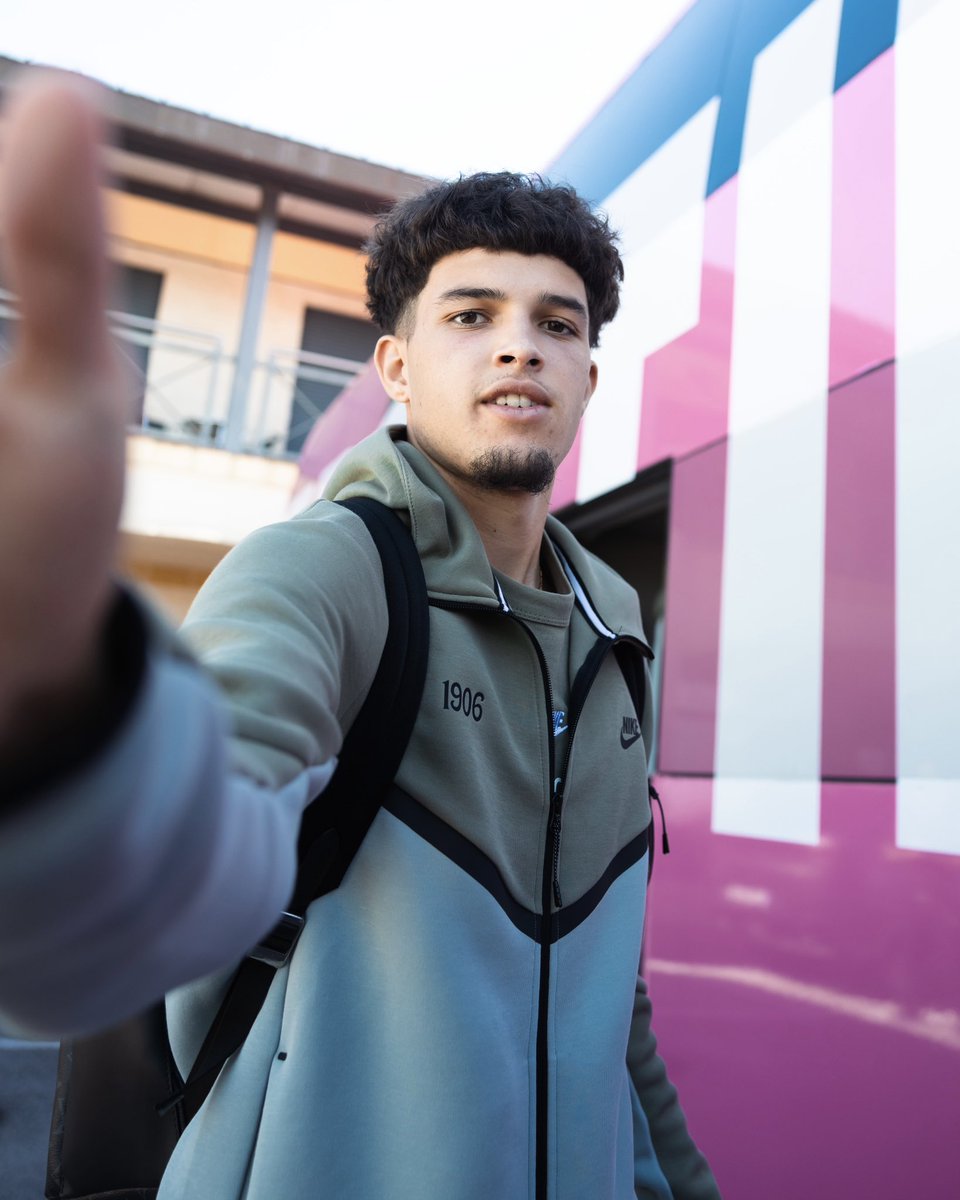 SportingCP's tweet photo. Off to France. 🇫🇷 #RCLSCP https://t.co/aVFCjNWfW4