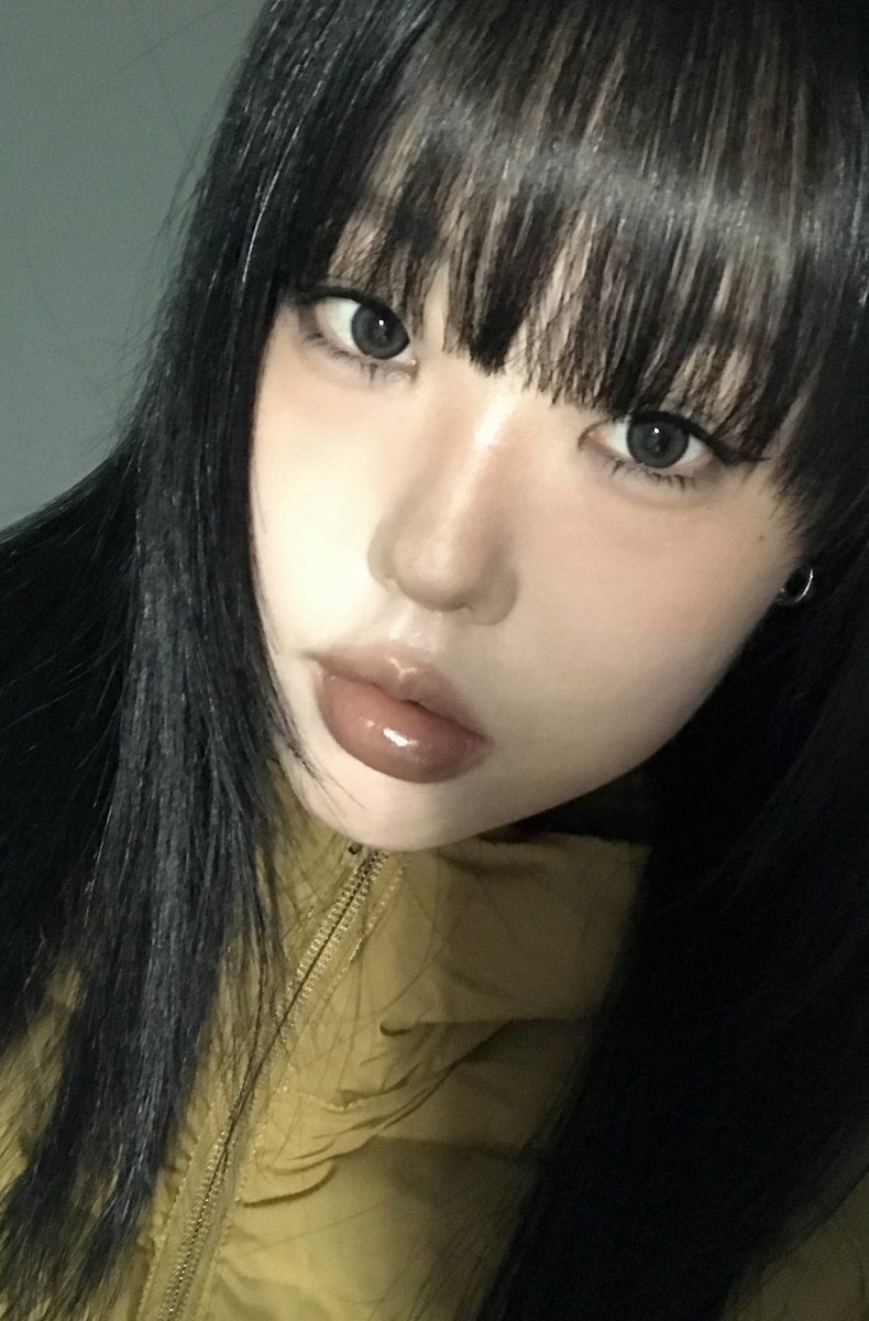 3gaatt's tweet photo. 맥 호지포지 + 맥 스톤
이뿐데 추구미가 바뀐탓에 이러고 돌아다닌적이 1나번도 업네요
화놀때만 쓰는 서랍처박템… https://t.co/SW5r7eMBCq
