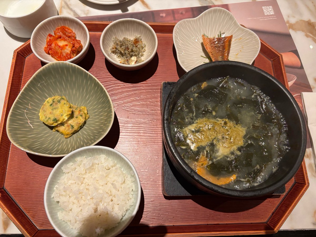 tabibito9631's tweet photo. 100万円8820000ウォン？スタート
↓
一気に140万ウォン
↓
何も出来ず60万ウォンまで下げ
↓
タイガー症候群の50000ウォンでビックタイガー🐯

プラス！

お食事タイム https://t.co/cs5gPkiMpM