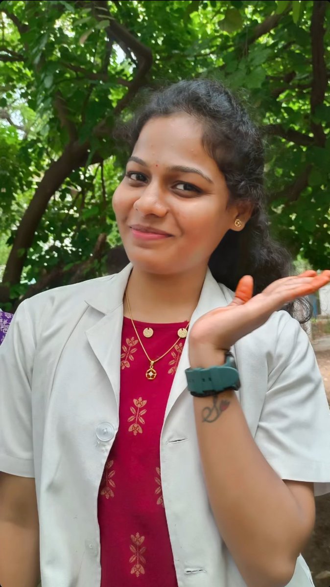 sushant13902's tweet photo. Lavanyas frats in medic clg 
Avg Telugu girl 
#telugumms #mmsleak #sexy #hot #lavanya https://t.co/iao4iR7lxQ