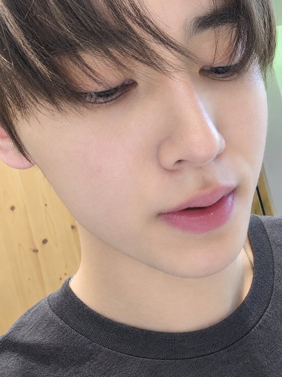 xxeoje's tweet photo. prettiest boy alive 🥺 https://t.co/m1JQYODLpC