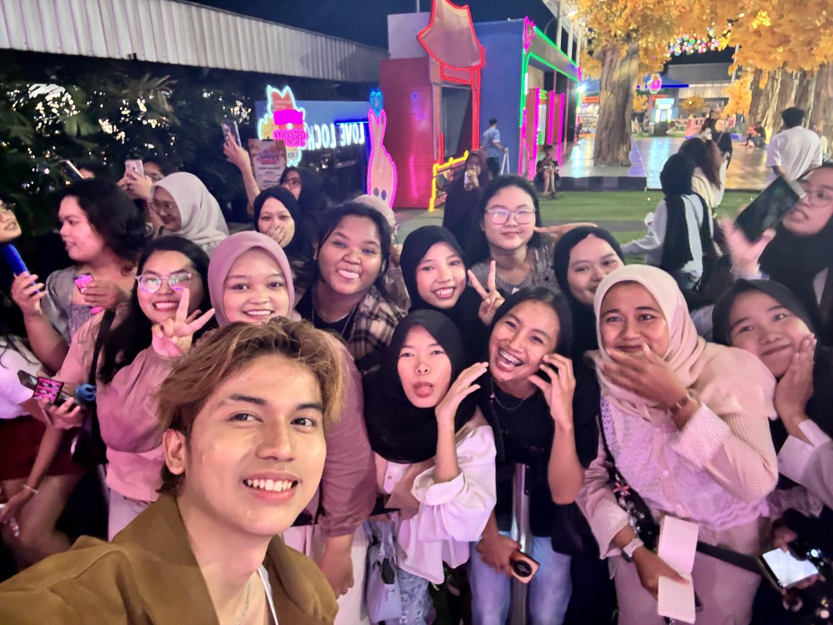 cokolight's tweet photo. mau setoran foto, salam kenal semuanyaa 🫶
#CHNCEonStage https://t.co/eolLKYoMmO