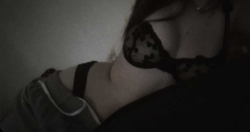 aideen010's tweet photo. Hehe :3 #nsfw https://t.co/c7kqR4UrEO
