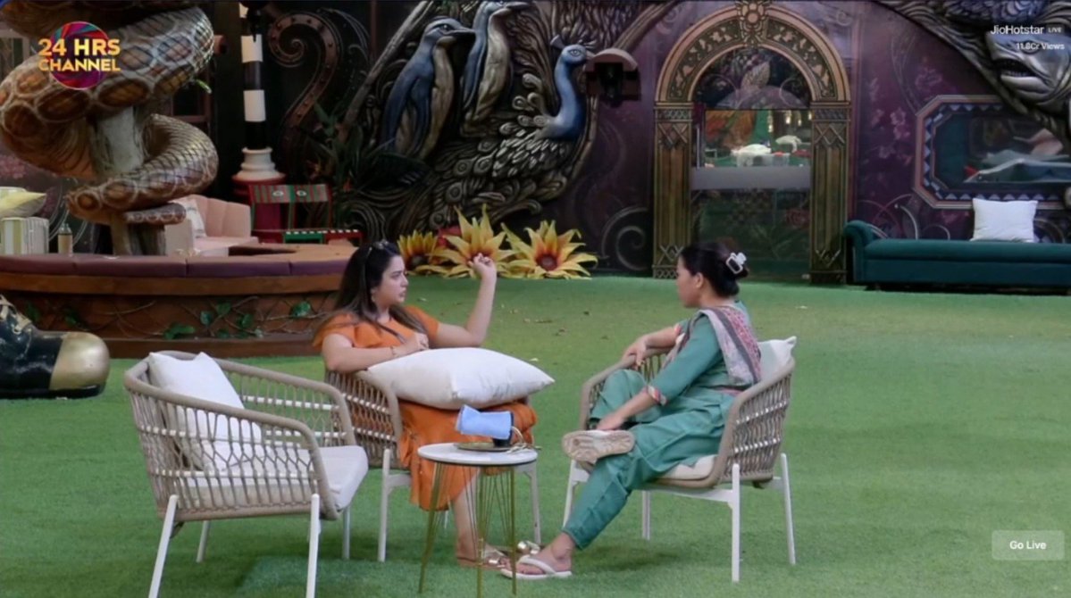 YourFavShivamm's tweet photo. 🚨 #LiveFeed Update

Amarpali saying that qazi is nice person to Mary ji but scout Yung has differences they fight for priorities but qazi is one men army who always patiencely Handel everything..

#QaziTouqeer #BiggBoss20 #BB20 #ScoutOp #YungDsa #AmarpaliDubey https://t.co/nBRLfl0osp