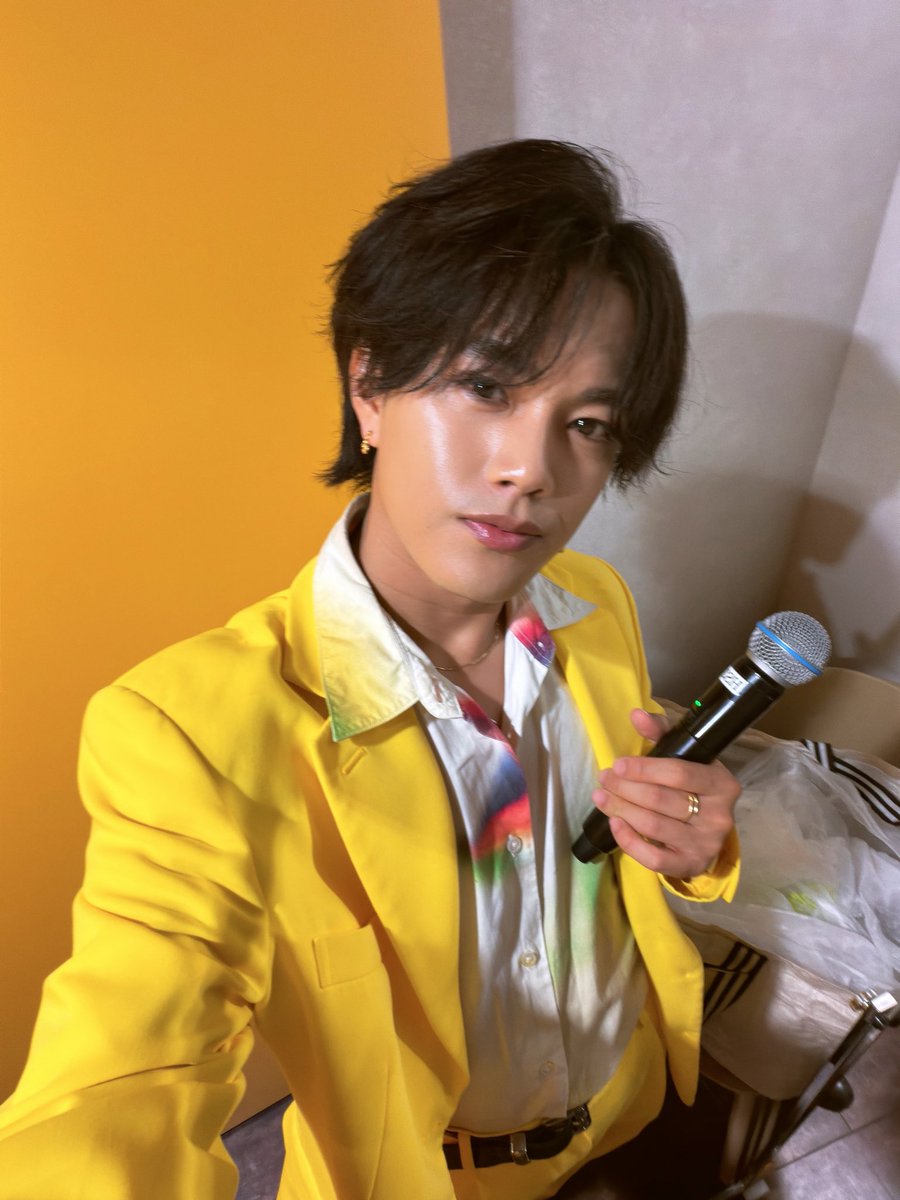 FUTA_CCC_K's tweet photo. 毎週渋谷タワレコ#3あざましたっ🌟

回を重ねるごとにきてくれる人が増えていて
ステージ立った瞬間の景色が嬉しい‼️

毎週月曜日、渋谷のタワレコで19時！！！
こんなありがたい機会なかなか無いし
是非初めての人も遊びに来てくだぱい✌️

今日の撮可の俺ビジュ良かったらいいなぁ。 https://t.co/0pUMaPFqAH