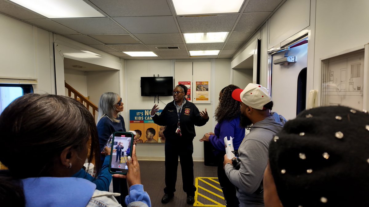 BaltimoreFire's tweet photo. On Oct. 9, BCFD joined city partners in Park Heights for Senior Falls Targeted Outreach, sharing fall prevention tips, home safety education, and resources to help older adults stay safe and independent.

#BCFD #FallPrevention #CommunitySafety https://t.co/i46WdwQ8yr