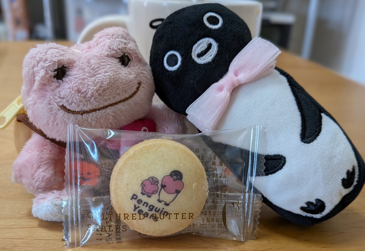 SP_ickles's tweet photo. お裾分けした同僚から美味しくて可愛いくてありがとうって高評価

ARIGAT❨•⁠ө⁠•❩が、⁠⁠さみしく感じてしまうラベルシール

Ｃ³さんの、ほろッとしたサブレ
好きです https://t.co/jvM5tKVrbR