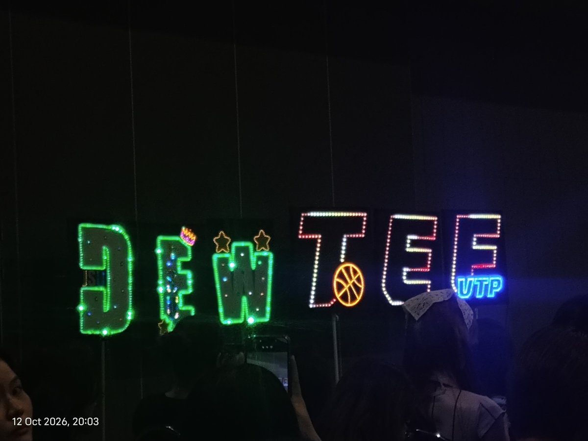 htwe_linli39673's tweet photo. လှလိုက်တဲ့ စလုံးလေးတွေကွယ်

DEWTEE FANSIGN FANIVAL

#GMMTVFANIVAL2026HappyFamilyxDT https://t.co/fkXEKhASYO