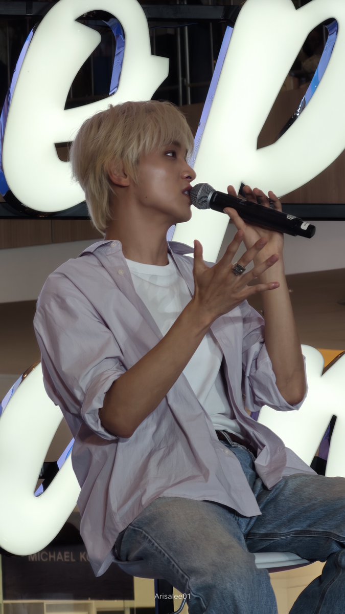 Arisalee01's tweet photo. HAECHAN x Kopi Kenangan 

#HAECHAN #해찬 #엔시티 #nct https://t.co/bFChlZqhRH