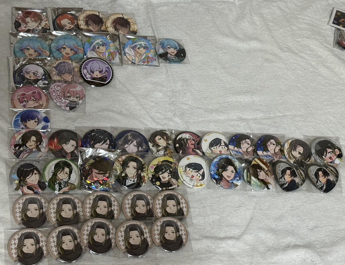 yuu6___'s tweet photo. 譲）画像のもの

求）Pay×2、メルカリ、現金書留(買取額記載して下さると幸いです)
郵送のみ

🦁さんのグッズは1部お譲りするか迷っているものがあるので定価以上になる場合がございます。ご了承ください。
 #いれいすグッズ買取
 #いれいすグッズ交換
 #いれいすグッズ譲渡 https://t.co/fR9fJxY06J