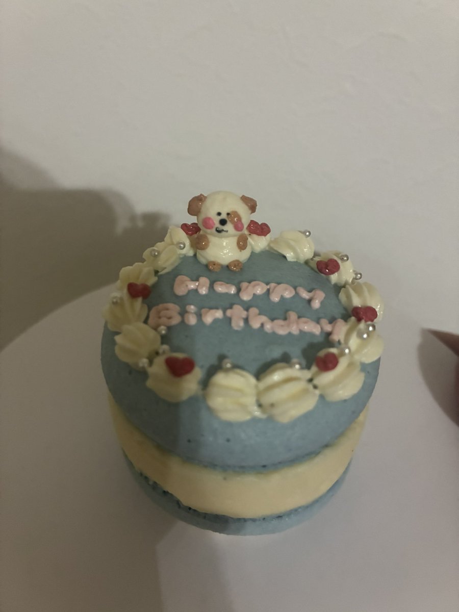 kmmk_mini_'s tweet photo. 色々あって柾哉のお誕生日までに受け取れなかったケーキをここで消化させてください
(受け取れなかったのはこっちがいけないです)

ちなみに京介のときも同じとこで頼んで京介は犬、柾哉はクマにしてもらったᵔᢦᵔ✦.* https://t.co/QuFqKmrS8u