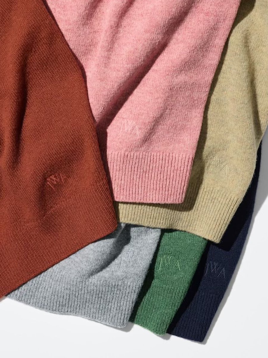 creign_tts's tweet photo. uniqlo× JWアンダーソンの色使い好きすぎる https://t.co/KxL95uj1Og