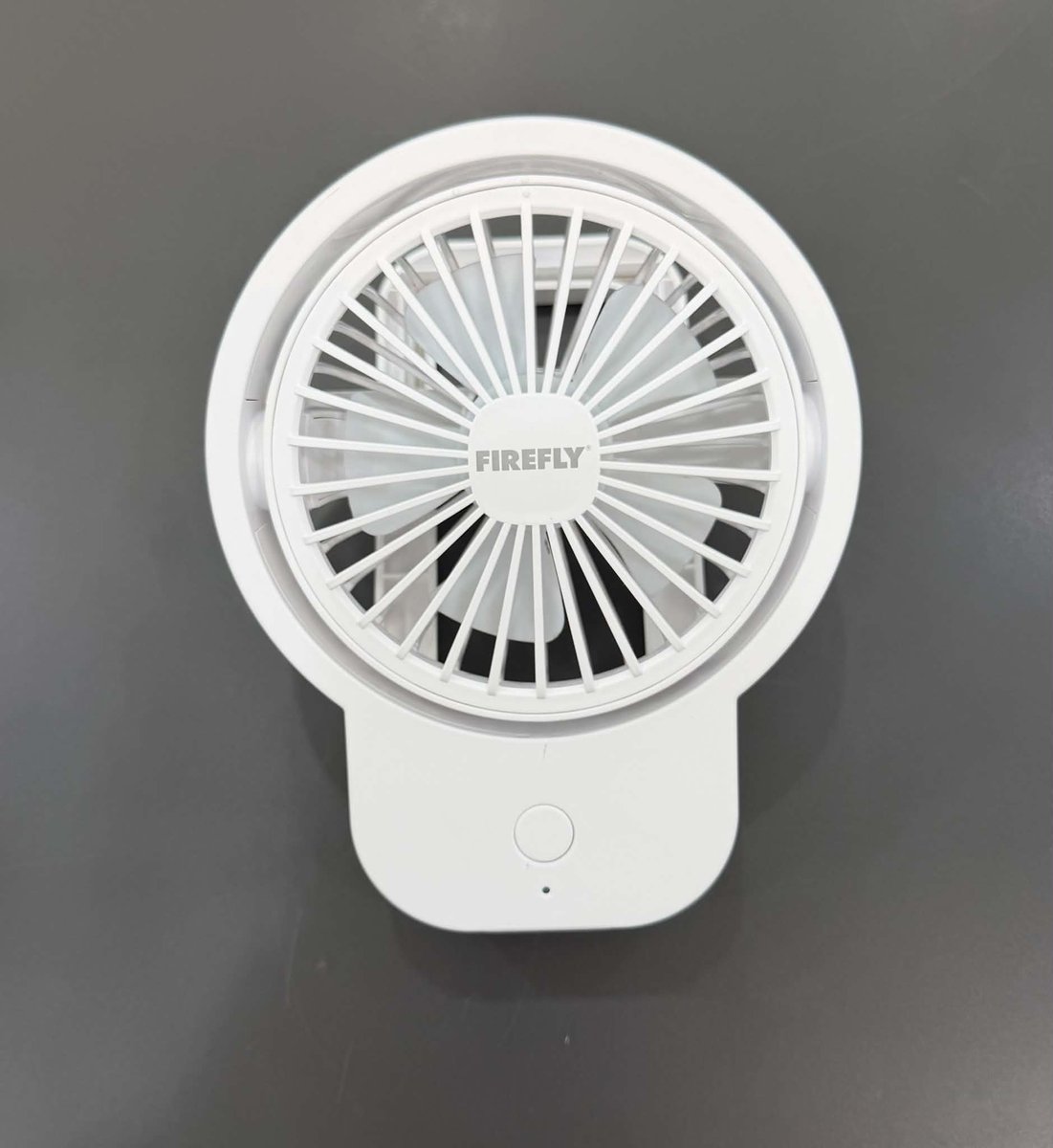 AngieMG071721's tweet photo. Ang hirap mag-window shopping online pag may sale pala 📷 Check niyo GrabMall, baka may kailangan kayong bilhin habang may 10.10 promos pa until October 12. Naka 50% off itomg firefly clip fan 📷📷📷 https://t.co/ckOioJBfaq