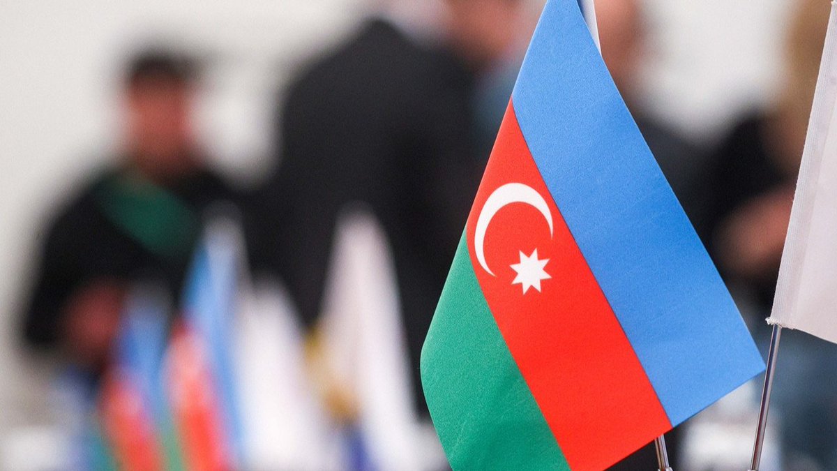 Adalyam07's tweet photo. Azerbaycan'ın aldığı tüm kararları sonuna kadar destekliyorum. 

Herkes kendi işine baksın..
Başkalarının işine de burnunu sokmasın. https://t.co/lFWWTjIghs