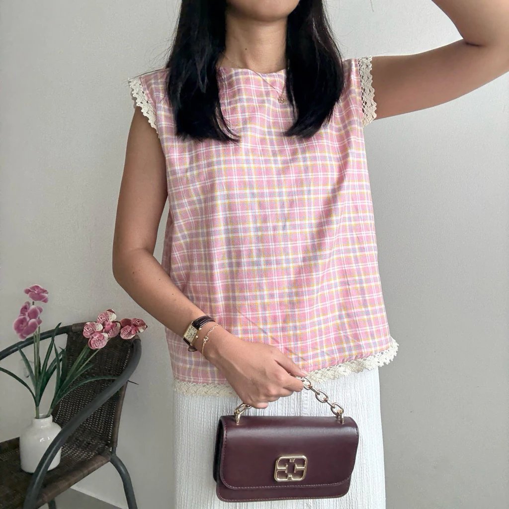 mivynee's tweet photo. sleeveless boxy top dengan look yang lovely, ada detail lace trim, bahan katun adem, plus banyak pilihan motifnya?? a need sih! 🌼✨

https://t.co/dsDHcBMnlj https://t.co/GgS9EDIgC4