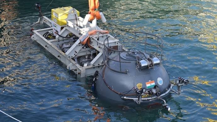 deepdownanlyz's tweet photo. Had China achieved this, CNN, BBC and the entire Western media would have produced documentaries celebrating it.

But India is building it with indigenous technology, and barely anyone talks about it!

Meet MATSYA 6000 — India's Made-in-India deep-ocean submersible under PM Modi's Samudrayaan Mission.**

• Designed to carry 3 scientists 6,000 metres beneath the ocean surface.

• Engineered to withstand crushing pressures of nearly 600 times atmospheric pressure.

• Features an 80-mm-thick titanium-alloy crew sphere.

• Designed for 12 hours of operations, with 96 hours of emergency life support.

• Will help India explore deep-sea minerals, marine biodiversity and the largely unexplored ocean floor.

Developed by India's NIOT, this is an extraordinary feat of indigenous engineering. Harbour trials are complete, with deeper dives still ahead.

From Chandrayaan reaching the Moon to Samudrayaan preparing to explore the ocean's darkest depths, India is building capabilities that only a handful of nations possess.

This is the magnitude of Make in India. This deserves global attention.