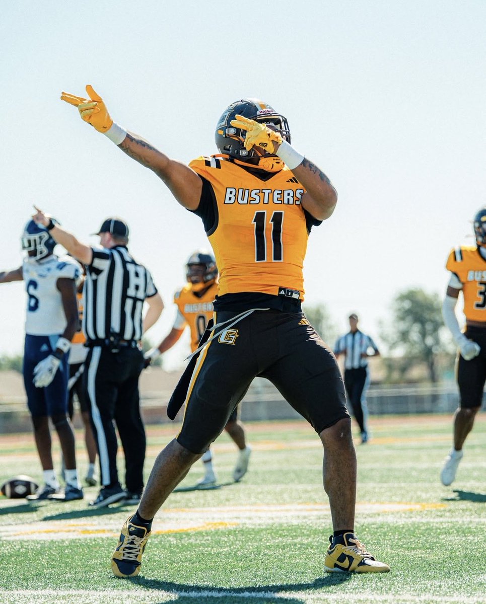 JaidenVonner's tweet photo. More work to do. Still not satisfied.  
@GCCC_FOOTBALL @CoachK_BusterFB @CoachParkerJ @1CoachTee 
#Jucoproduct #Jucofootball #HDKW https://t.co/RLVUrpZEY5