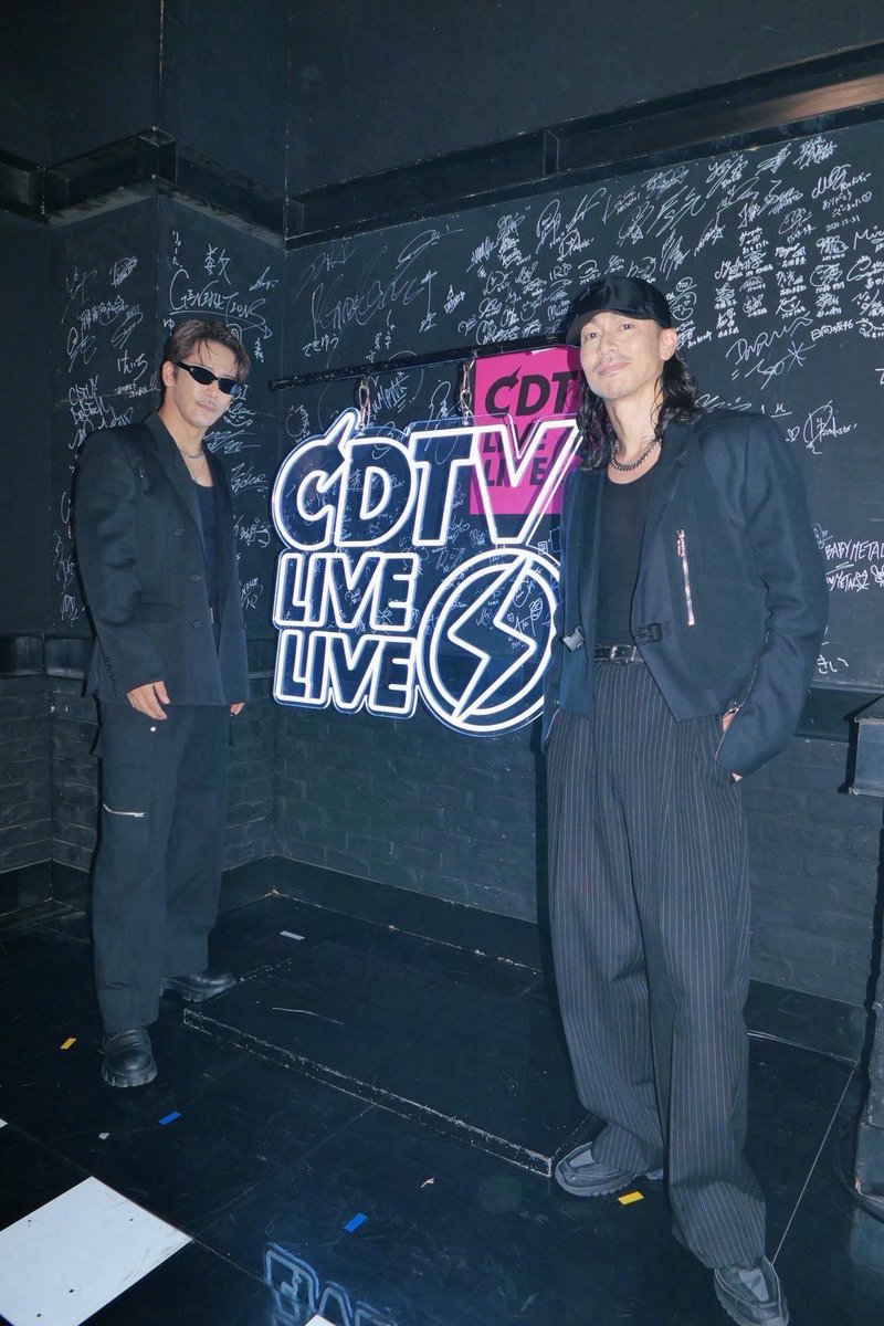 Naoki_works_'s tweet photo. CDTV ありがとうございました🔥
#EXILE25周年
#EXILEはいつも滝汗 https://t.co/uuLAwthKHq