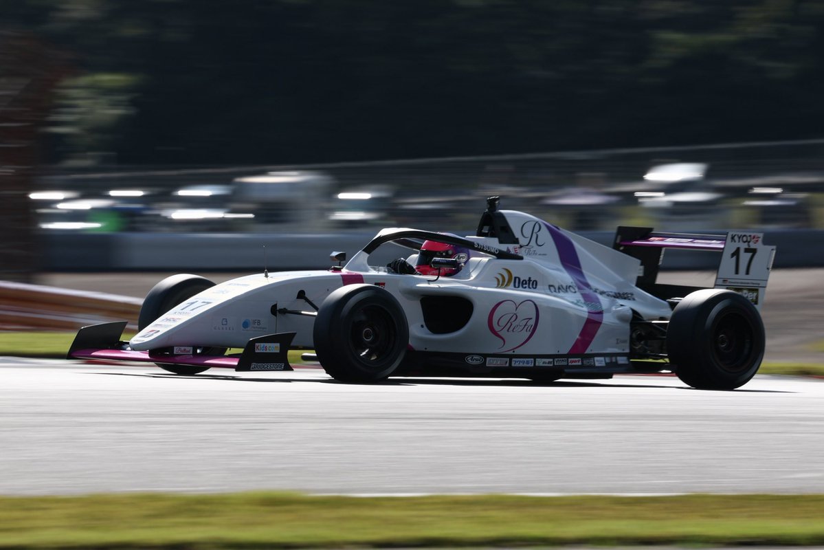 always____17's tweet photo. KYOJO CUP Rd.4
⁡
QF : P11
Sprint : P10
Final : P7
⁡
今シーズンで一番まとまりのあるレースでした。
充実したバトルをしながらも着実に順位を上げることが出来ました。
⁡
もっと強くなって最終戦に挑みます🔥
⁡
たくさんの応援ありがとうございました！
次戦も頑張ります💪🏻
⁡
#kyojocup https://t.co/rO8lwmkoiz